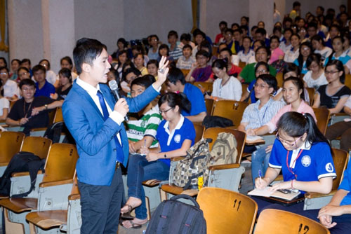 Nguyễn Hoàng Khắc Hiếu