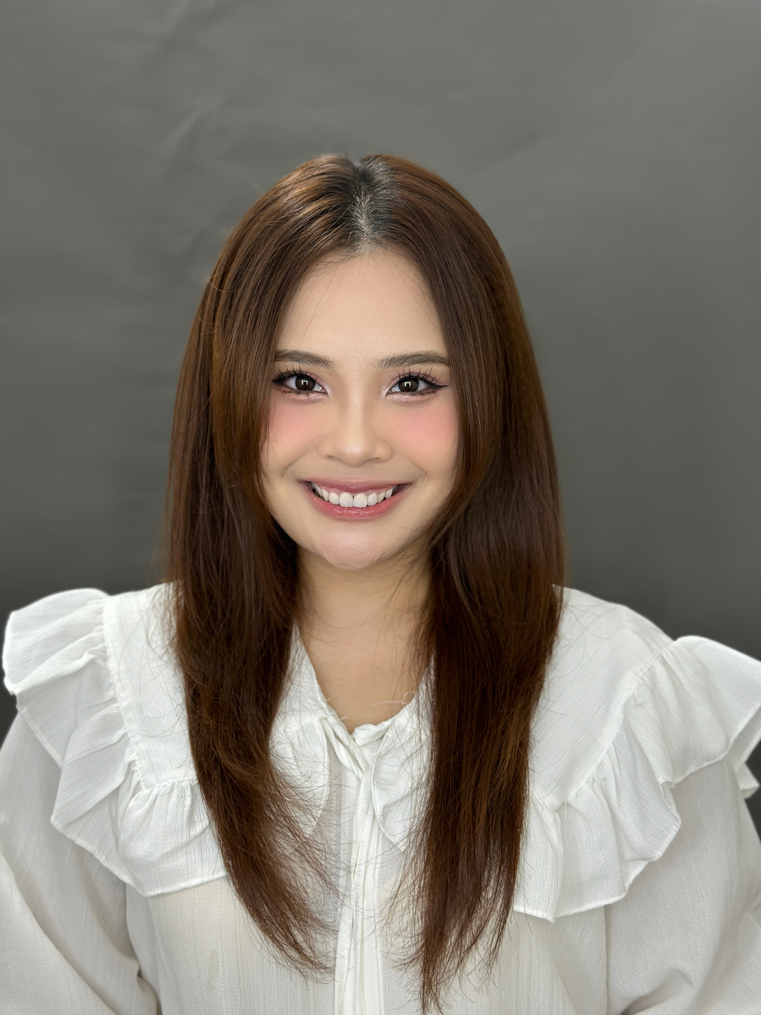 hằng huỳnh